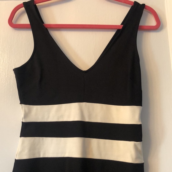 Guess Midi Striped Dress - Picture 2 of 3